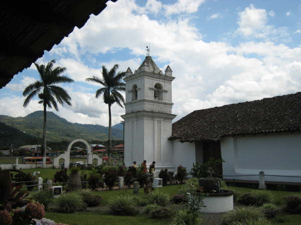  Iglesia de San Jose Orosi